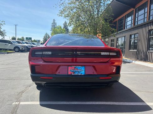 Used 2025 Dodge Charger Daytona R/T w/ Plus Group AWD/4WD image 4