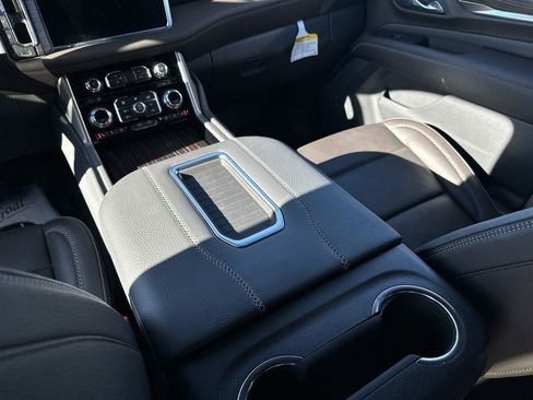 Certified 2021 GMC Yukon Denali w/ Denali Ultimate Package image 20