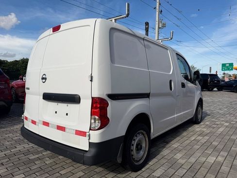 Used 2018 Nissan NV200 S FWD image 9