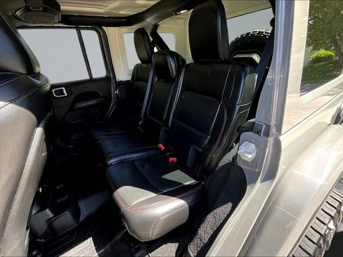 Used 2021 Jeep Wrangler Unlimited Rubicon AWD/4WD image 21