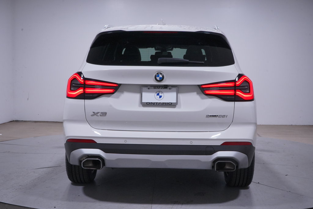 Used 2024 BMW X3 sDrive30i w/ Convenience Package RWD image 5