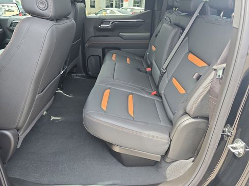 Used 2025 GMC Sierra 1500 AT4 w/ AT4 Premium Package image 16