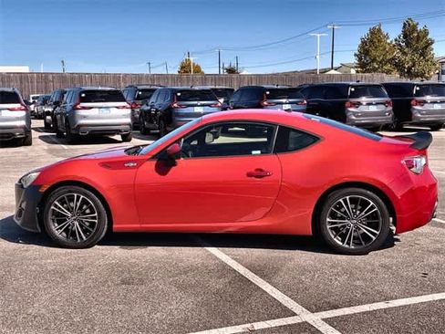 Used 2013 Scion FR-S image 3
