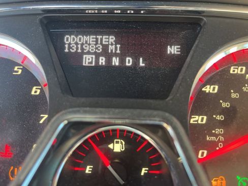 Used 2015 GMC Acadia SLE image 10