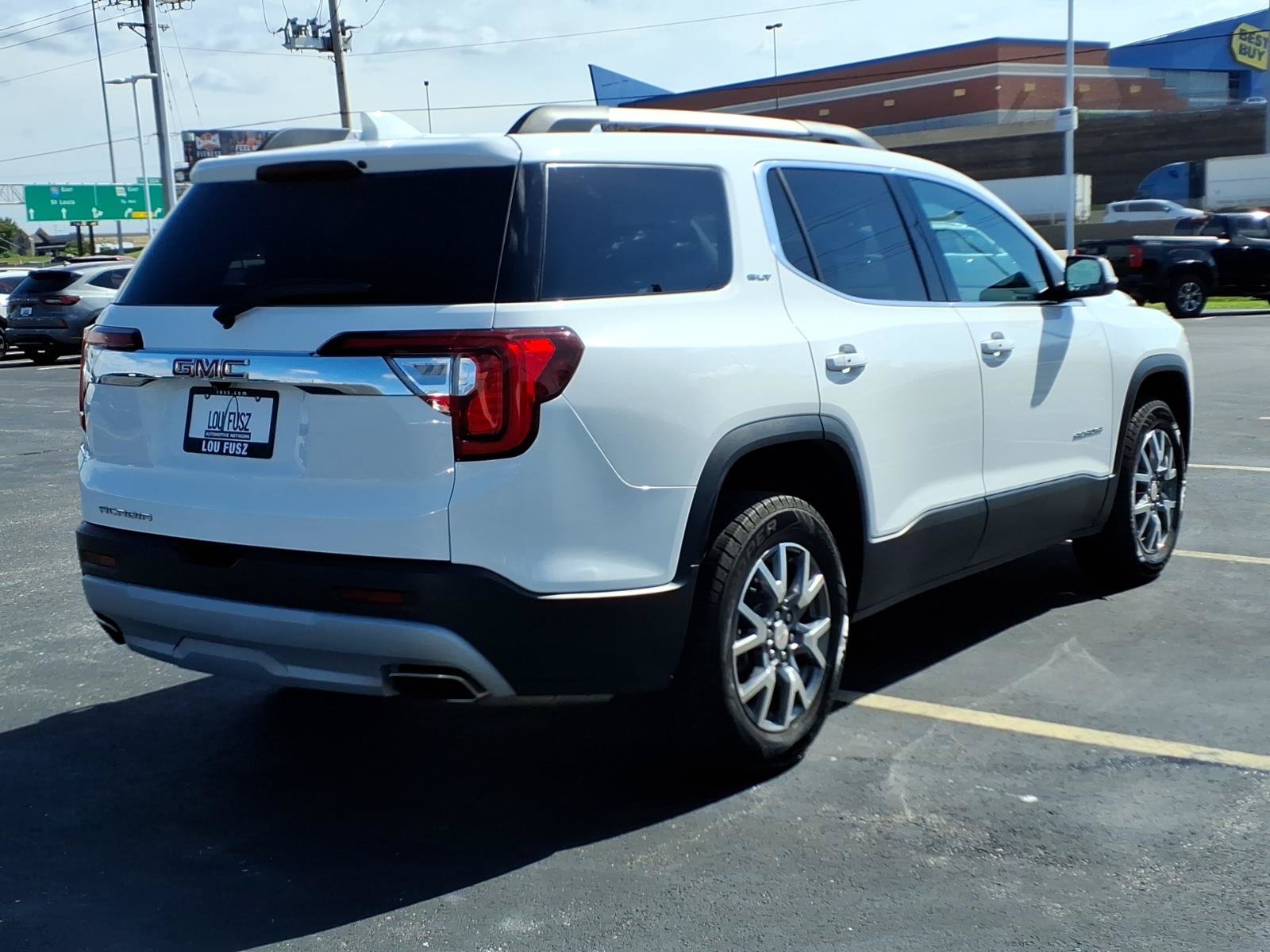 Used 2023 GMC Acadia SLT FWD image 27