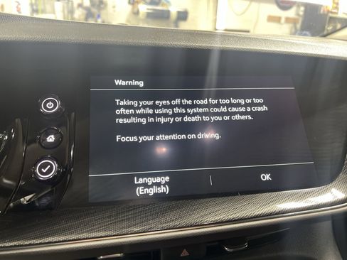 Certified 2023 Buick Envision Preferred image 13