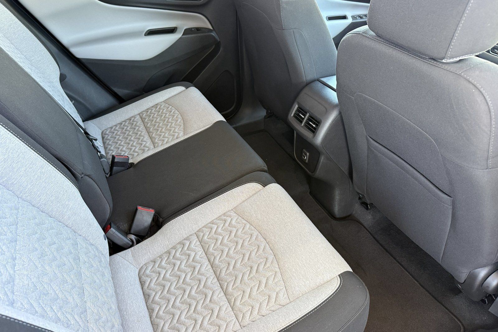 Used 2024 Chevrolet Equinox LS FWD image 20