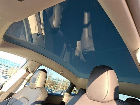 Used 2023 Tesla Model Y Long Range image 20