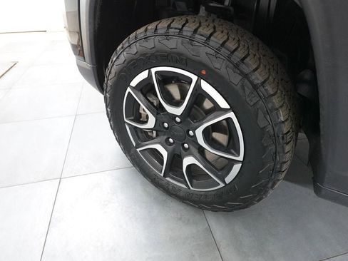 Used 2024 Jeep Compass Trailhawk image 29