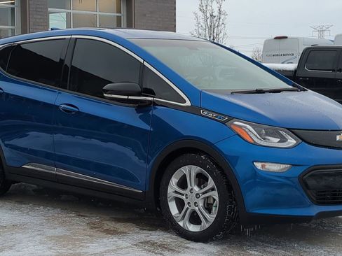 Used 2019 Chevrolet Bolt LT image 9