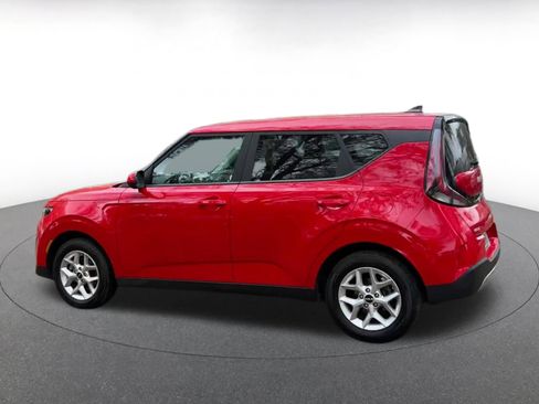 Used 2025 Kia Soul LX w/ LX Technology Package image 10