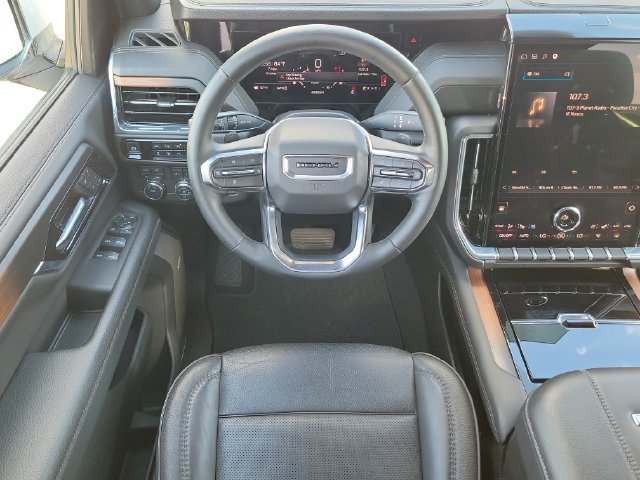 Certified 2025 GMC Yukon Denali AWD/4WD image 10
