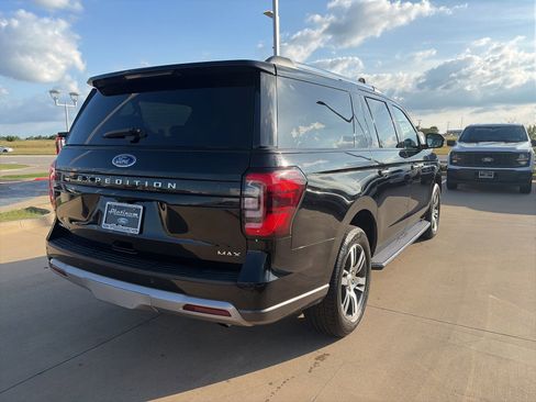 Used 2023 Ford Expedition Max Limited AWD/4WD image 5