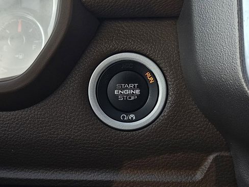 Used 2020 RAM 1500 Laramie image 29