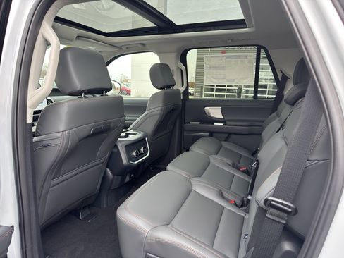 New 2025 Ford Expedition Active image 9