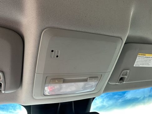 Used 2012 Chevrolet Cruze LT image 30