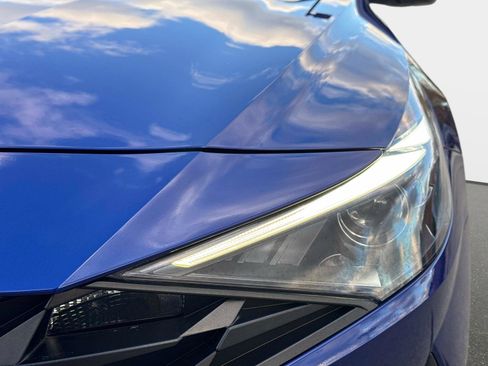 Used 2023 Hyundai Elantra SEL w/ Cargo Package image 10