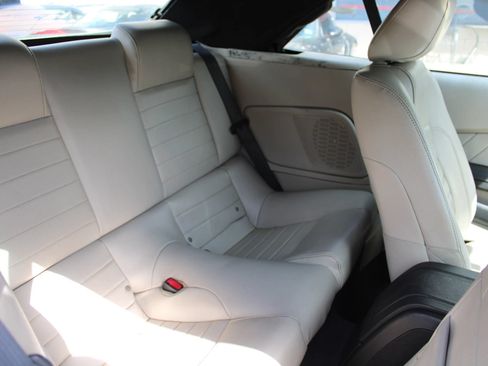 Used 2010 Ford Mustang GT RWD image 24