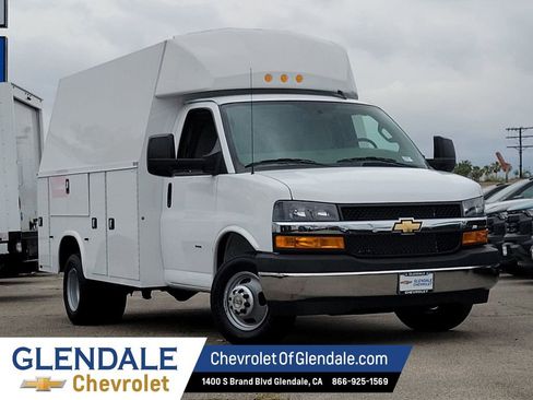 New 2026 Chevrolet Express 3500 w/ Power Convenience Package RWD image 1