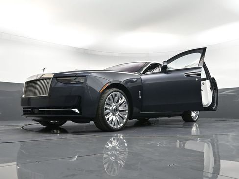 New 2026 Rolls-Royce Ghost AWD/4WD image 42