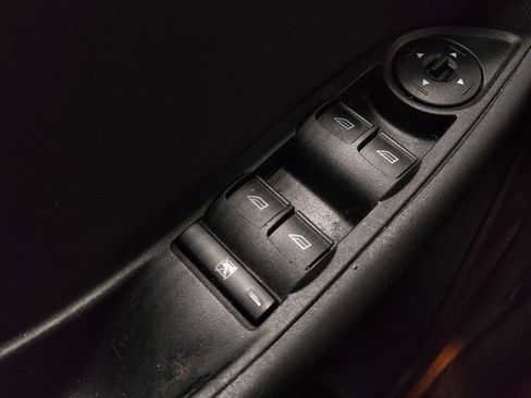 Used 2016 Ford Focus SE image 27