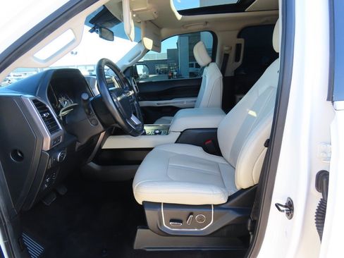 Used 2021 Ford Expedition Max Platinum image 27