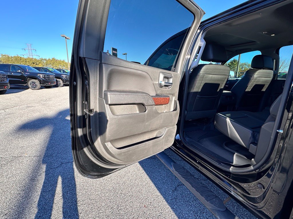 Used 2018 GMC Sierra 1500 SLT w/ SLT Preferred Package AWD/4WD image 26