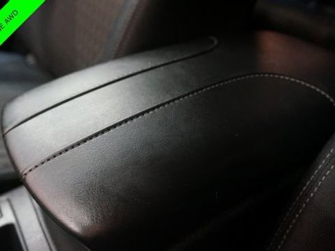 Used 2017 Nissan Rogue SV w/ SV Premium Package image 22