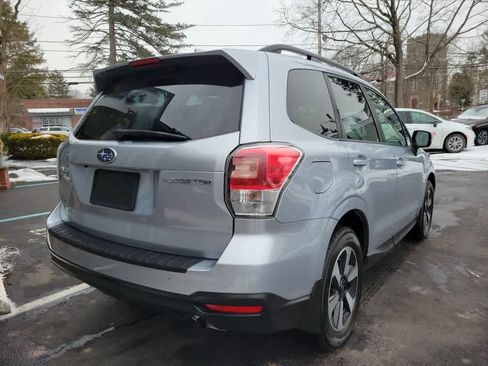 Used 2018 Subaru Forester 2.5i Premium w/ All-Weather Package image 3