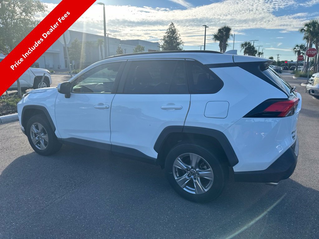 Used 2022 Toyota RAV4 XLE FWD image 7