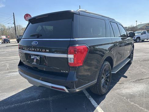 Used 2022 Ford Expedition Max XLT image 8