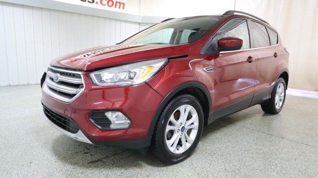 Used 2017 Ford Escape SE w/ Equipment Group 201A FWD image 2