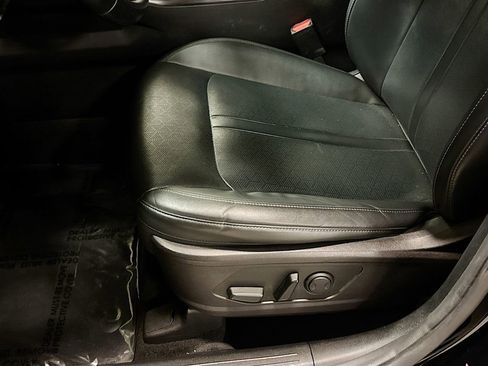 Used 2022 Kia Sorento S w/ Panoramic Sunroof Package image 24