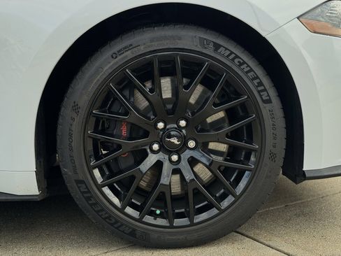 Used 2018 Ford Mustang GT Premium w/ GT Performance Package image 9