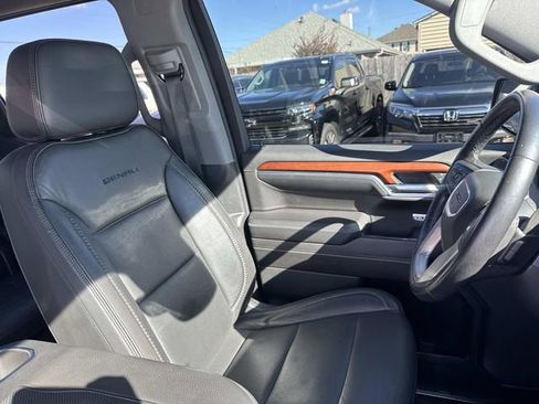 Used 2022 GMC Sierra 1500 Denali w/ Technology Package image 13