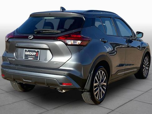 Used 2023 Nissan Kicks SR FWD image 13