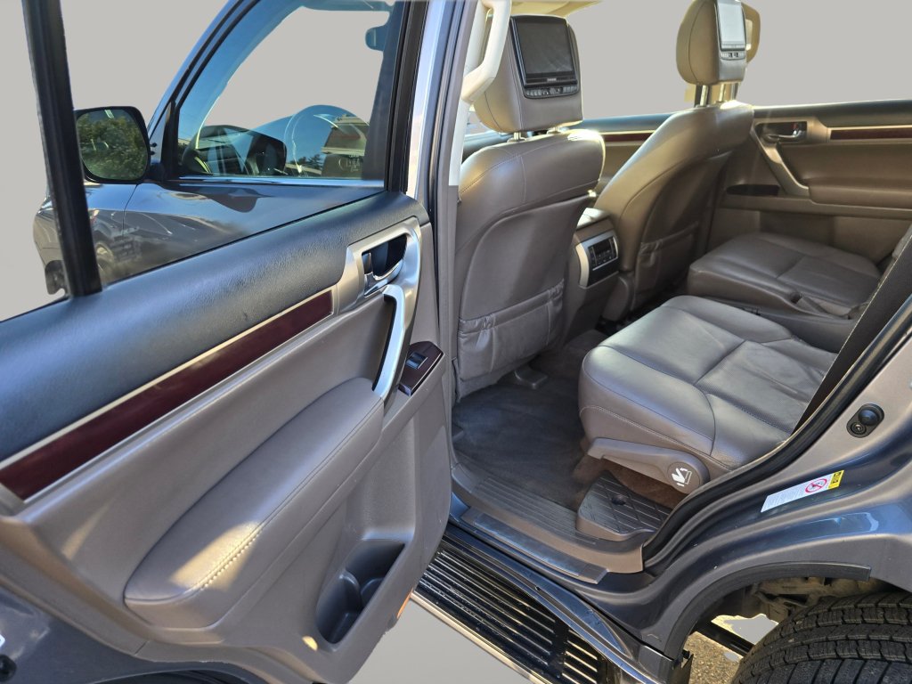 Used 2017 Lexus GX 460 Premium AWD/4WD image 26