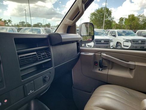 Used 2022 Chevrolet Express 3500 Work Van w/ Driver Convenience Package image 30