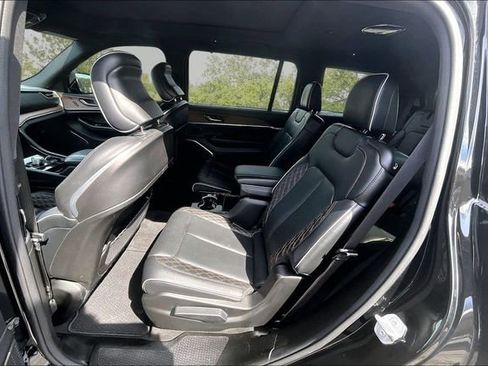 Used 2022 Jeep Grand Cherokee L Summit w/ Advanced Protech Group IV image 24