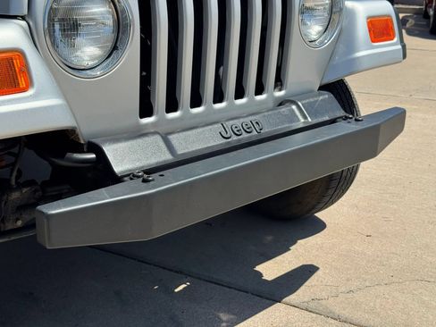 Used 2003 Jeep Wrangler SE AWD/4WD image 36