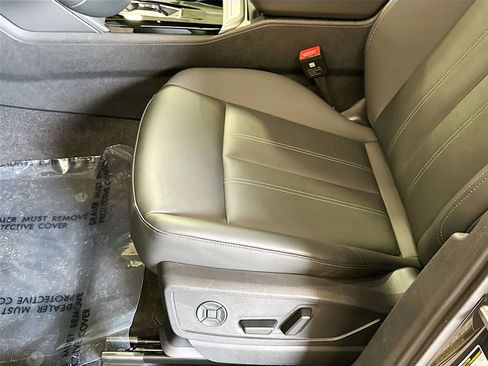 Certified 2025 Audi Q5 Premium w/ Convenience Package AWD/4WD image 20
