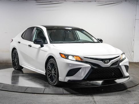 Certified 2020 Toyota Camry SE w/ Carpet Mat Package FWD image 5