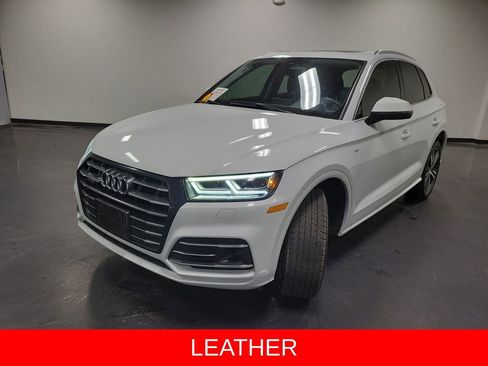 Used 2020 Audi Q5 e Premium Plus w/ Premium Plus Package image 5