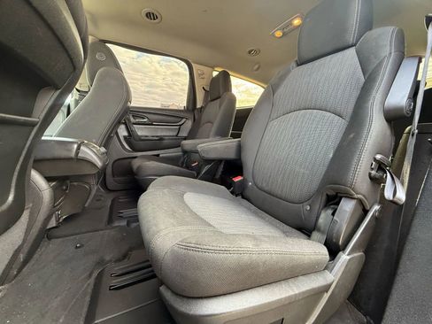 Used 2014 Chevrolet Traverse LT w/ All-Star Edition image 11