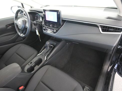 Used 2023 Toyota Corolla LE image 28