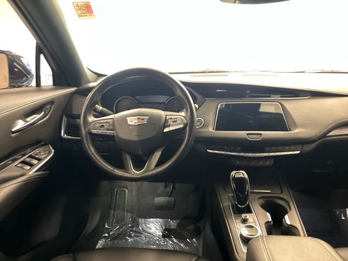Used 2023 Cadillac XT4 Luxury w/ Driver Awareness Package image 20