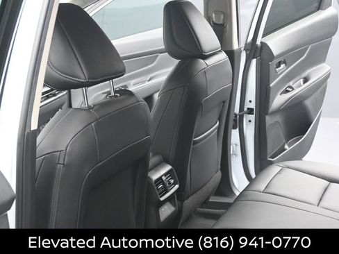 Certified 2025 Nissan Murano SV FWD image 17