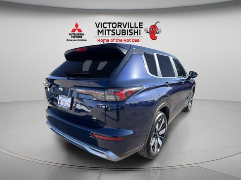 New 2026 Mitsubishi Outlander SE FWD image 9