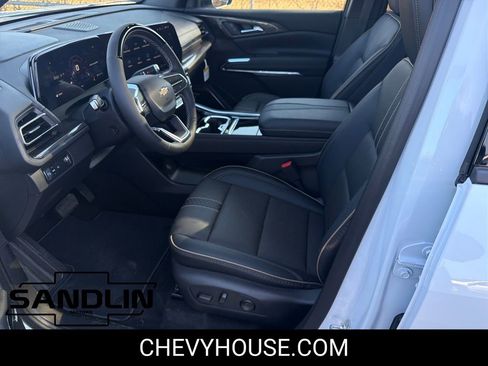 New 2026 Chevrolet Traverse High Country image 9