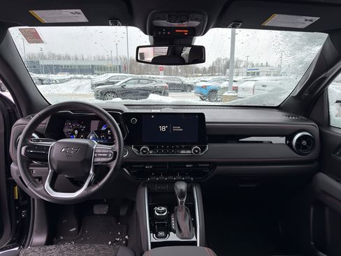 Used 2024 Chevrolet Colorado Z71 w/ Z71 Convenience Package 2 image 28